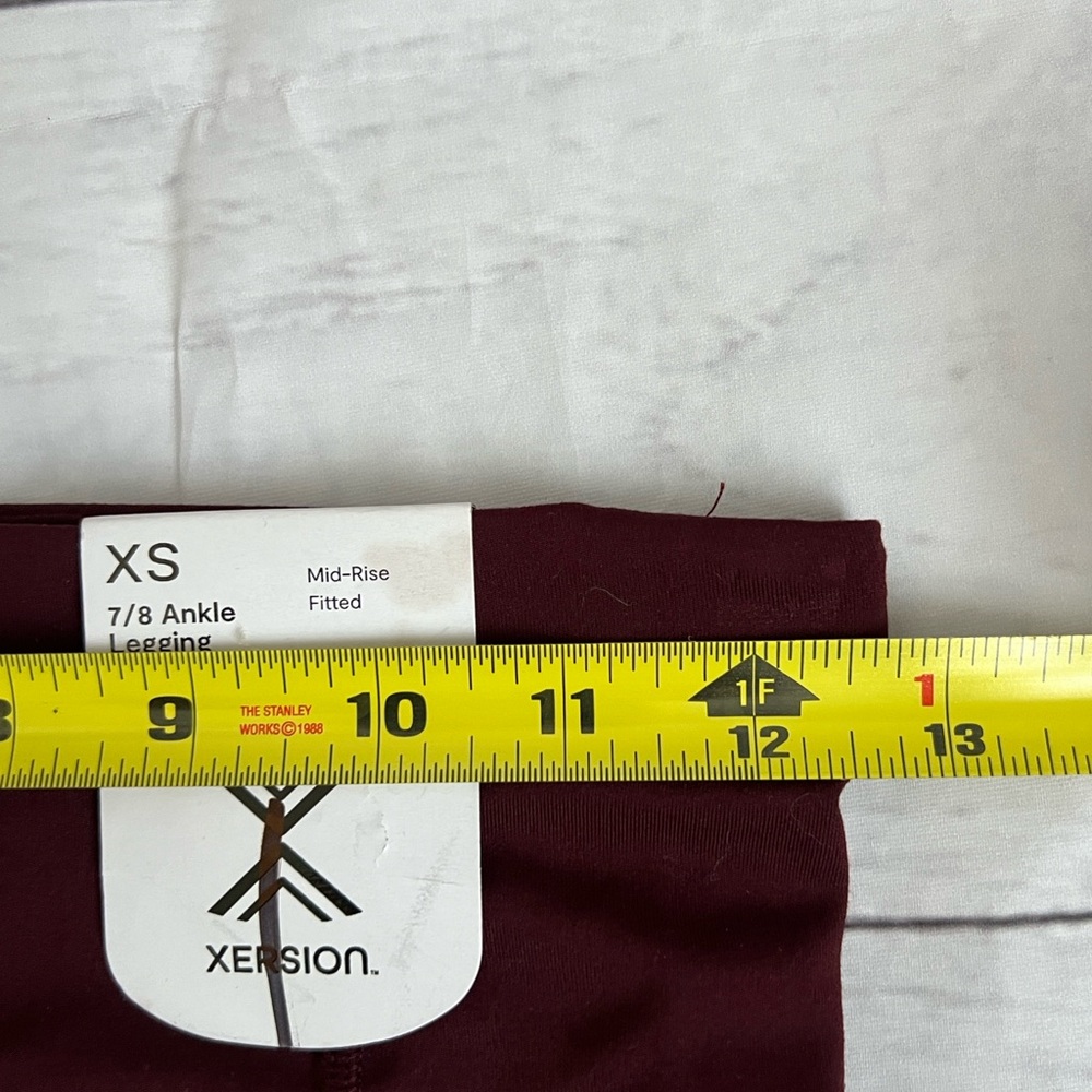 Xersion Port Wine Side pocket 7/8 Ankle Leggings NWT SZ: XS - Picture 3 of 8